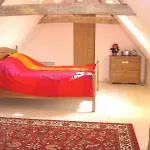 La Maison Tournesol - 3 Bedroom House With Large Garden Near Saumur