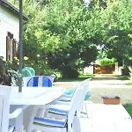 La Maison Tournesol - 3 Bedroom House With Large Garden Near Saumur Saint-Martin-de-la-Place
