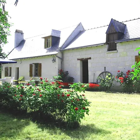 La Maison Tournesol - 3 Bedroom House With Large Garden Near Saumur