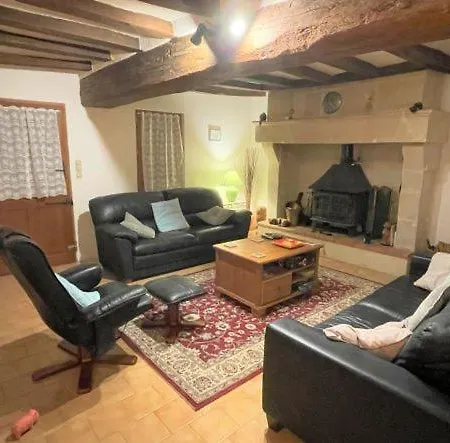 La Maison Tournesol - 3 Bedroom House With Large Garden Near Saumur *