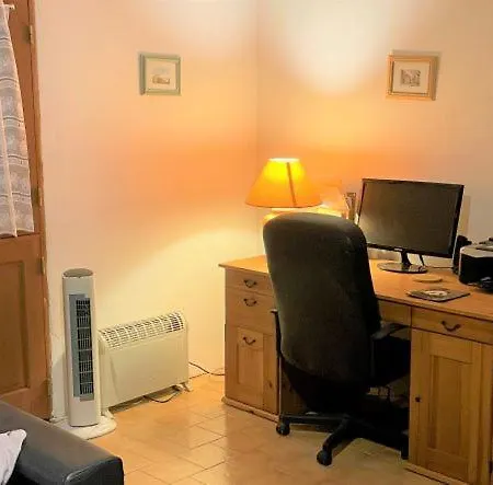 La Maison Tournesol - 3 Bedroom House With Large Garden Near Saumur * Saint-Martin-de-la-Place