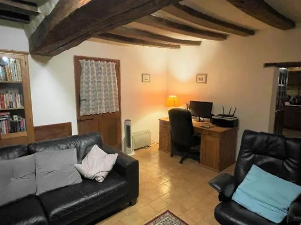 La Maison Tournesol - 3 Bedroom House With Large Garden Near Saumur *